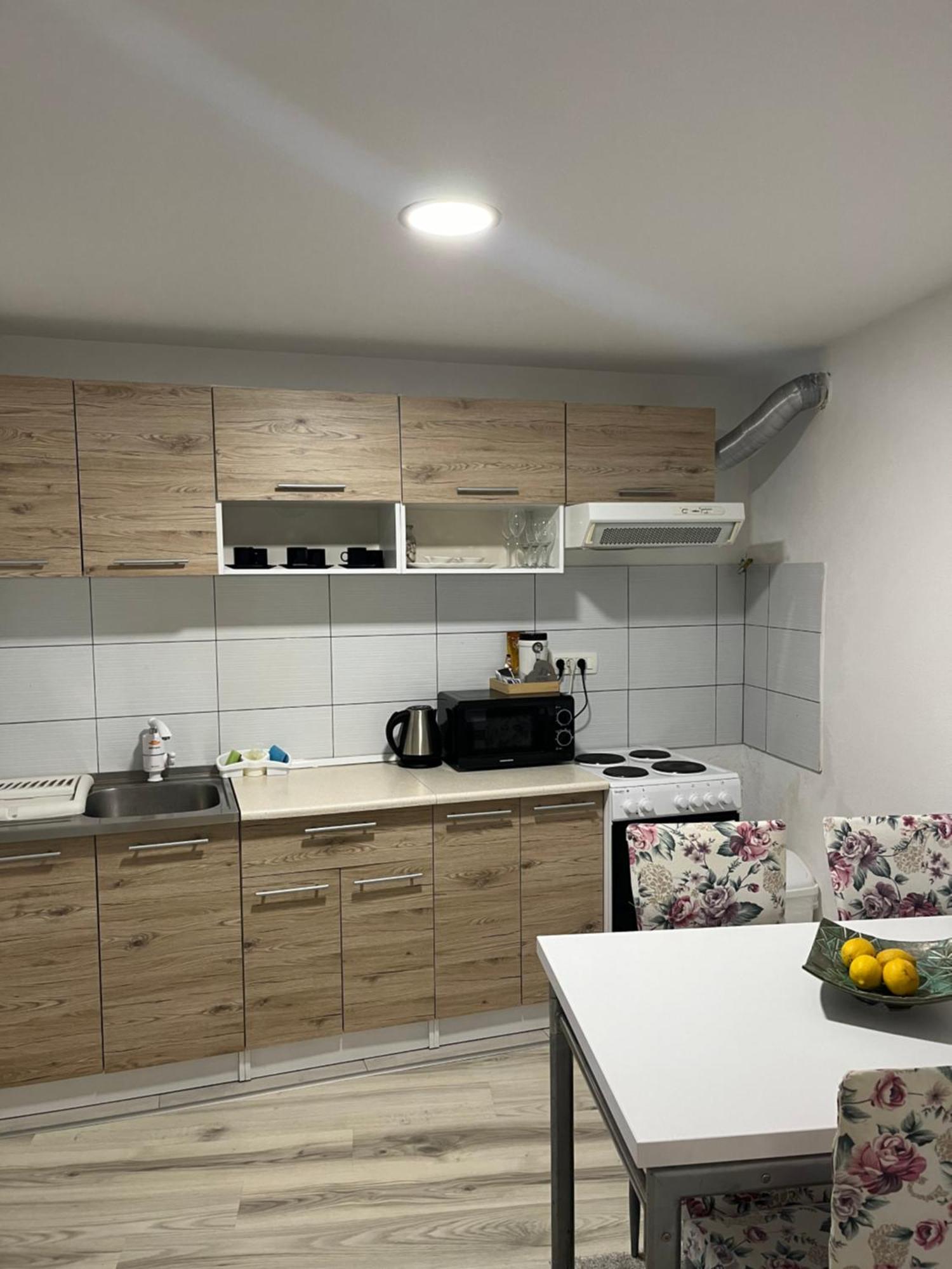 Apartman Nermin Mostar Extérieur photo