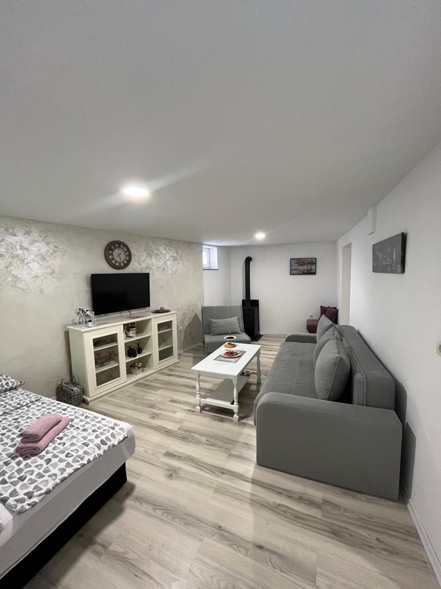 Apartman Nermin Mostar Extérieur photo